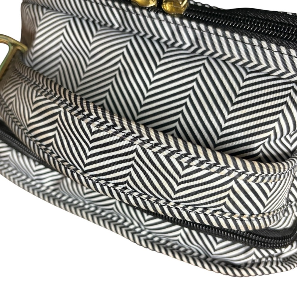 Ju-ju-be Be Right Back Diaper Bag - Picture 13 of 16